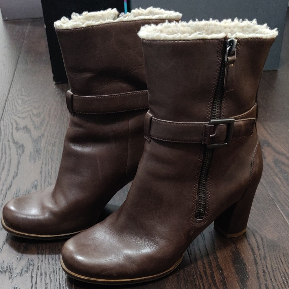 Ecco Boots